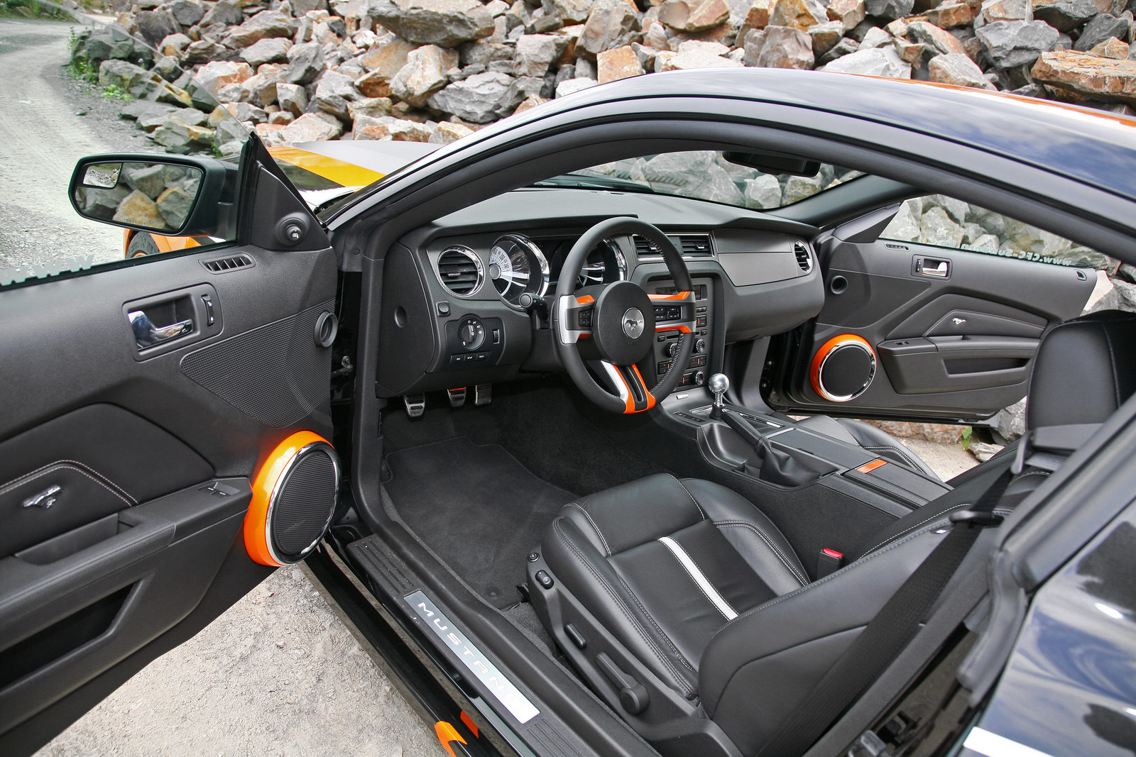 Němci z Design World upravili Ford Mustang GT 6