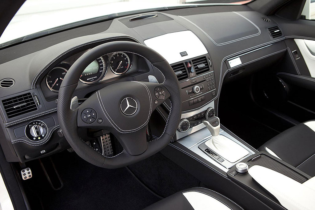 Kicherer uvedl Mercedes-Benz C63 AMG White Edition 5