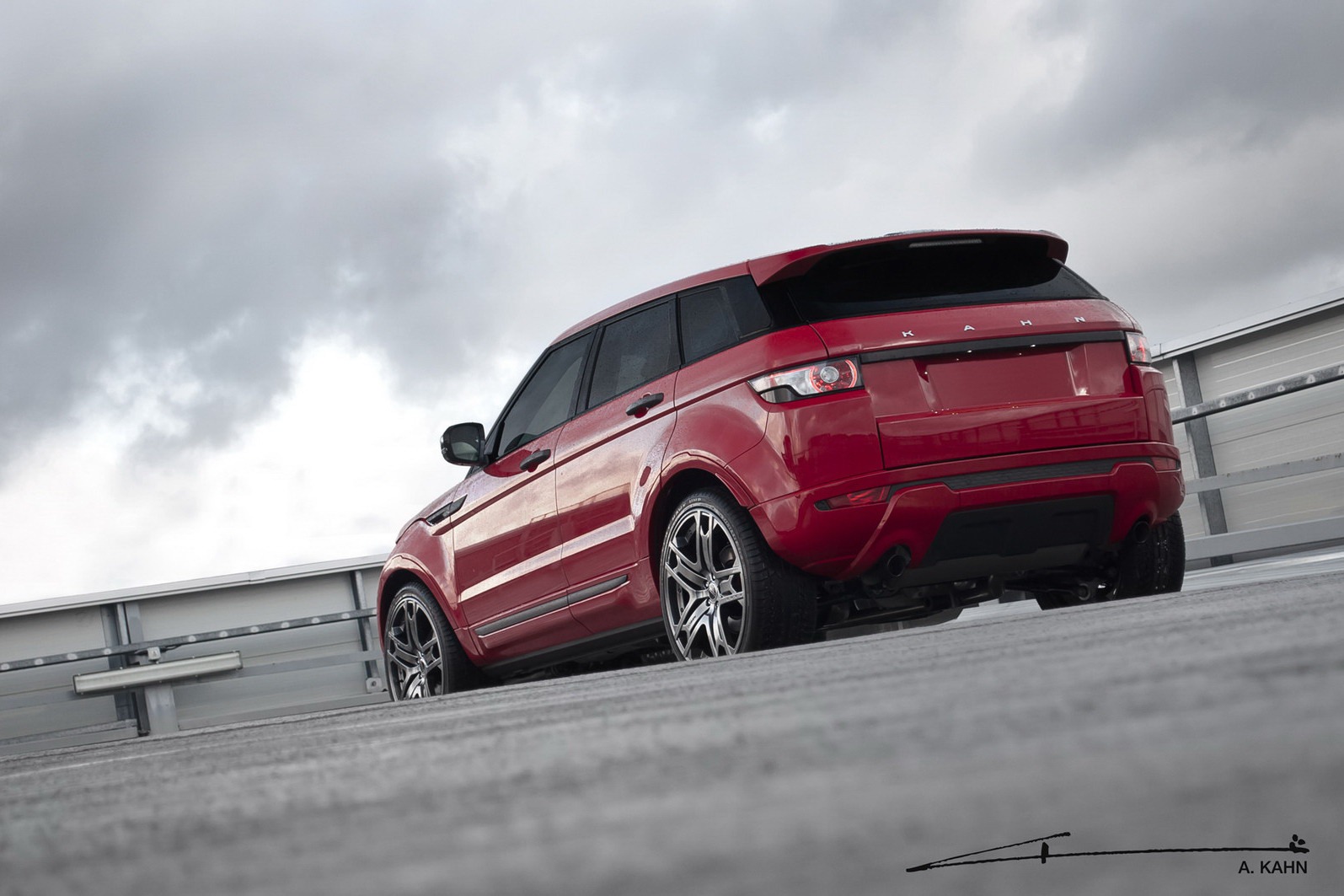 Project Kahn podruhé upravil Range Rover Evoque 5