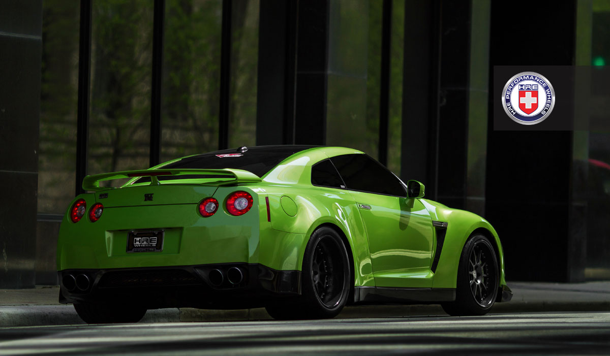 Nissan GT-R jako Green Hulk 5