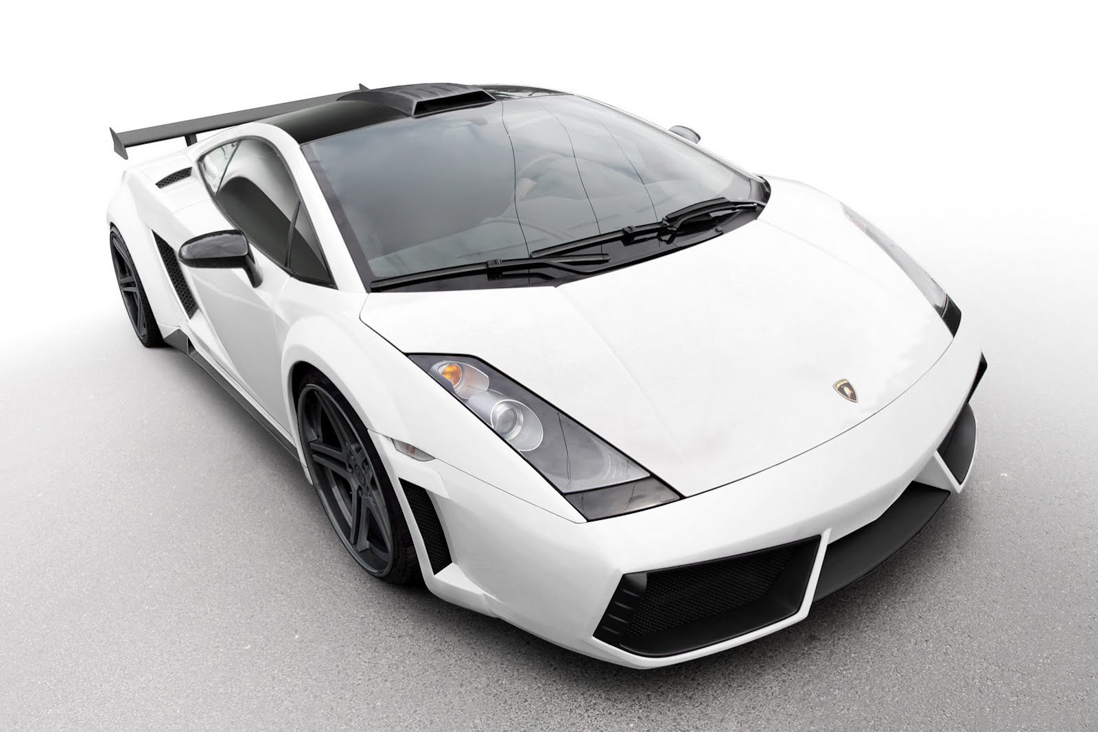 Lamborghini Gallardo dostalo nový vzhled od Prior Design 4