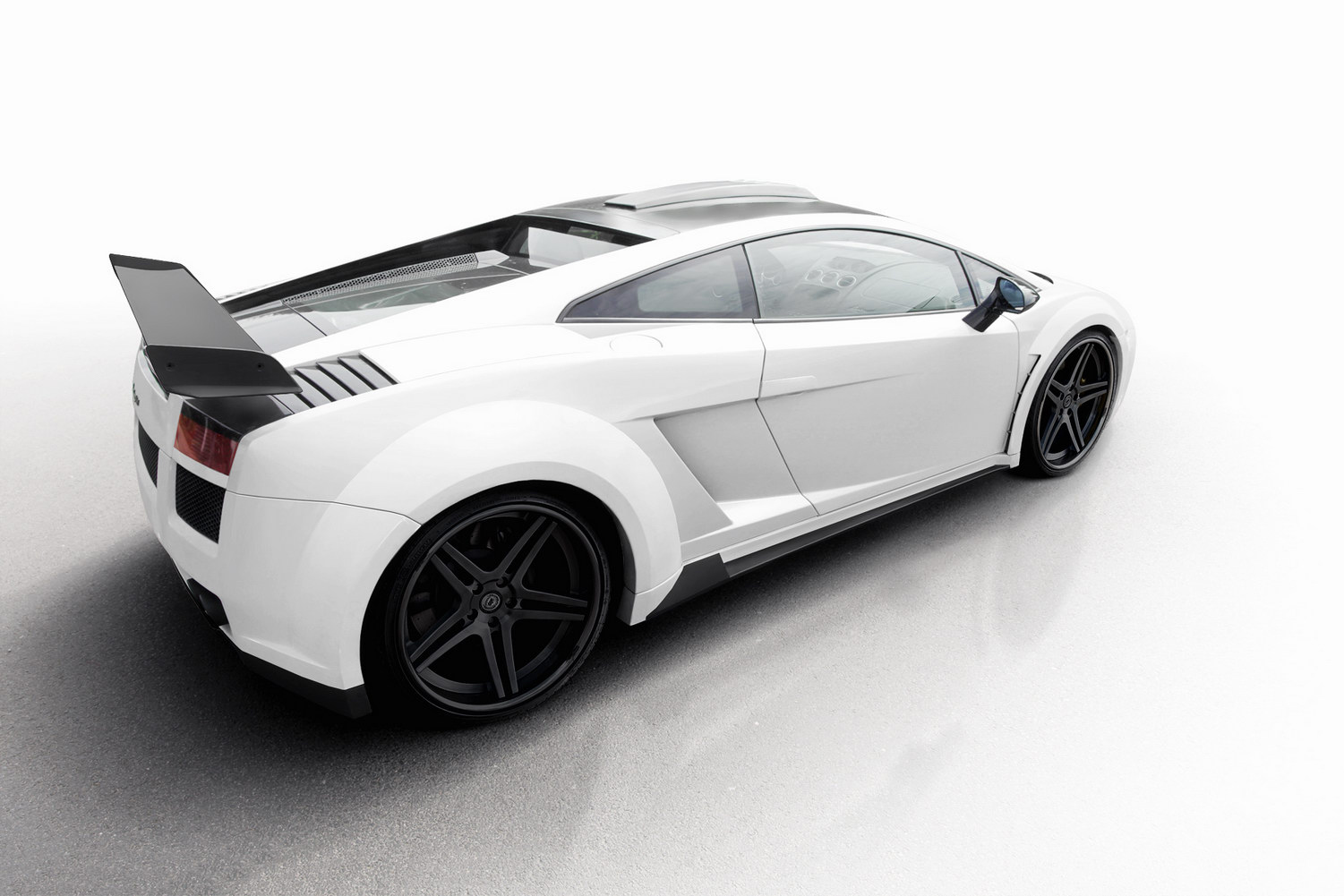 Lamborghini Gallardo dostalo nový vzhled od Prior Design 5