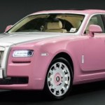 Růžový Rolls-Royce Ghost