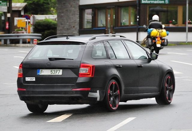 hardcore-skoda-octavia-vrs-with-280-hp-spied-for-the-first-time-photo-gallery-medium_6