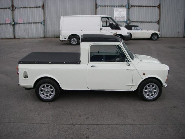 1977-mini-pickup-up-for-sale-costs-18936-photo-gallery_6