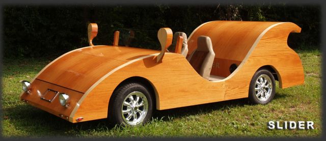 carpenter-builds-stunning-futuristic-cars-out-of-wood-video_4